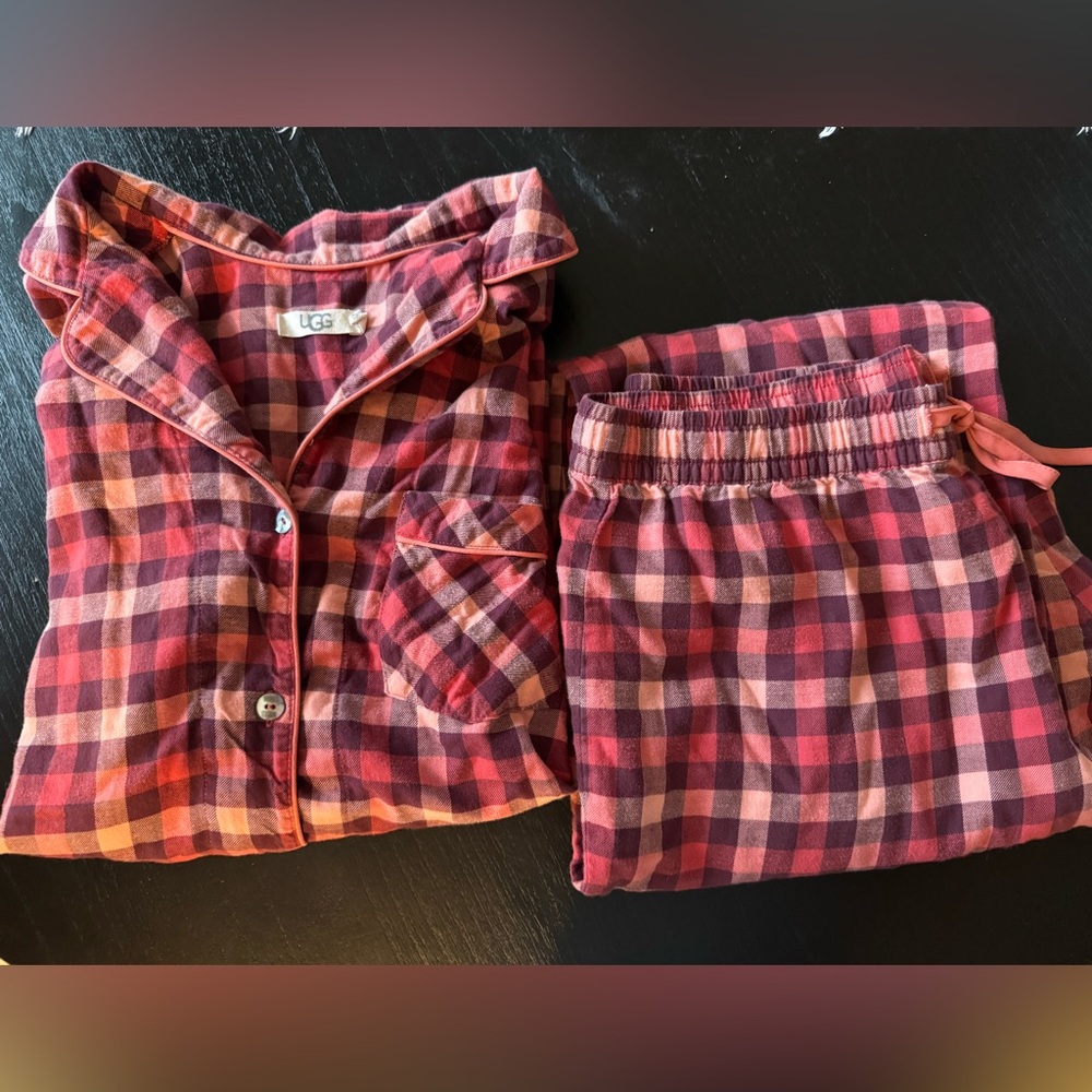 Women’s Small UGG pajamas
